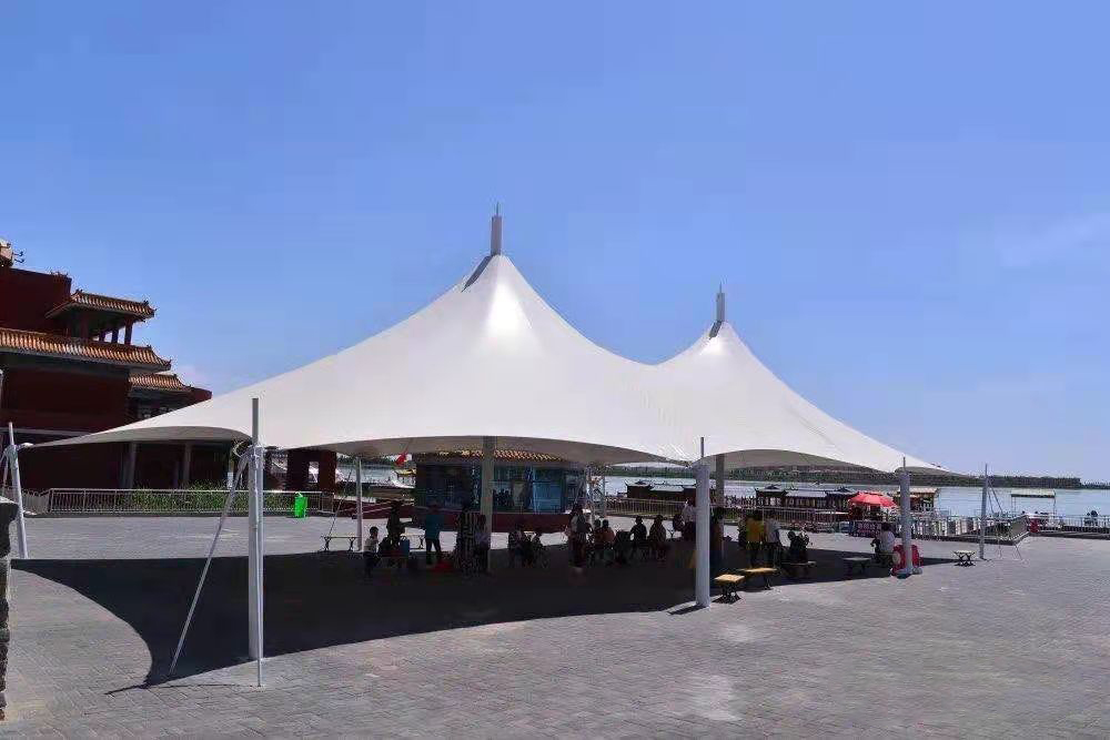 内蒙古包头景区张拉膜