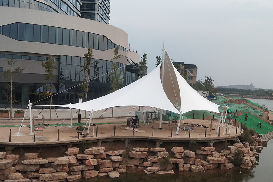 河北衡水张拉膜景观遮阳棚