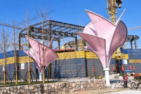 Pink petal tensile membrane landscape in Yongcheng park, artistic mesh fabric membrane structure sculpture